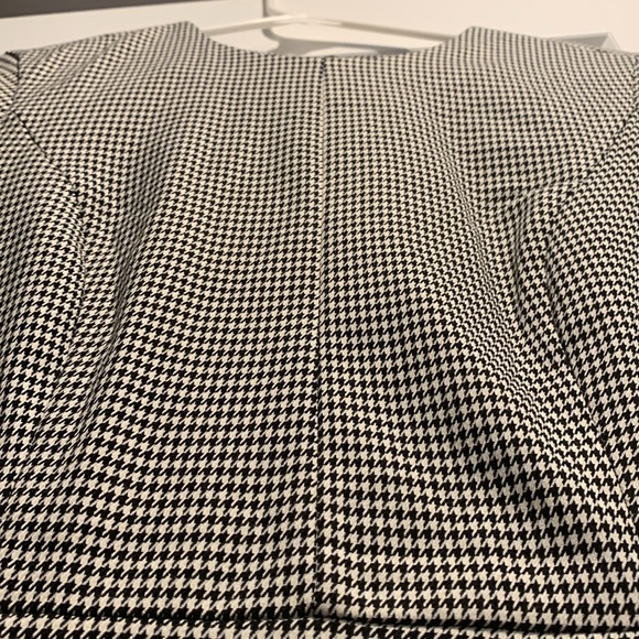 Dress - Picture 4 of 7